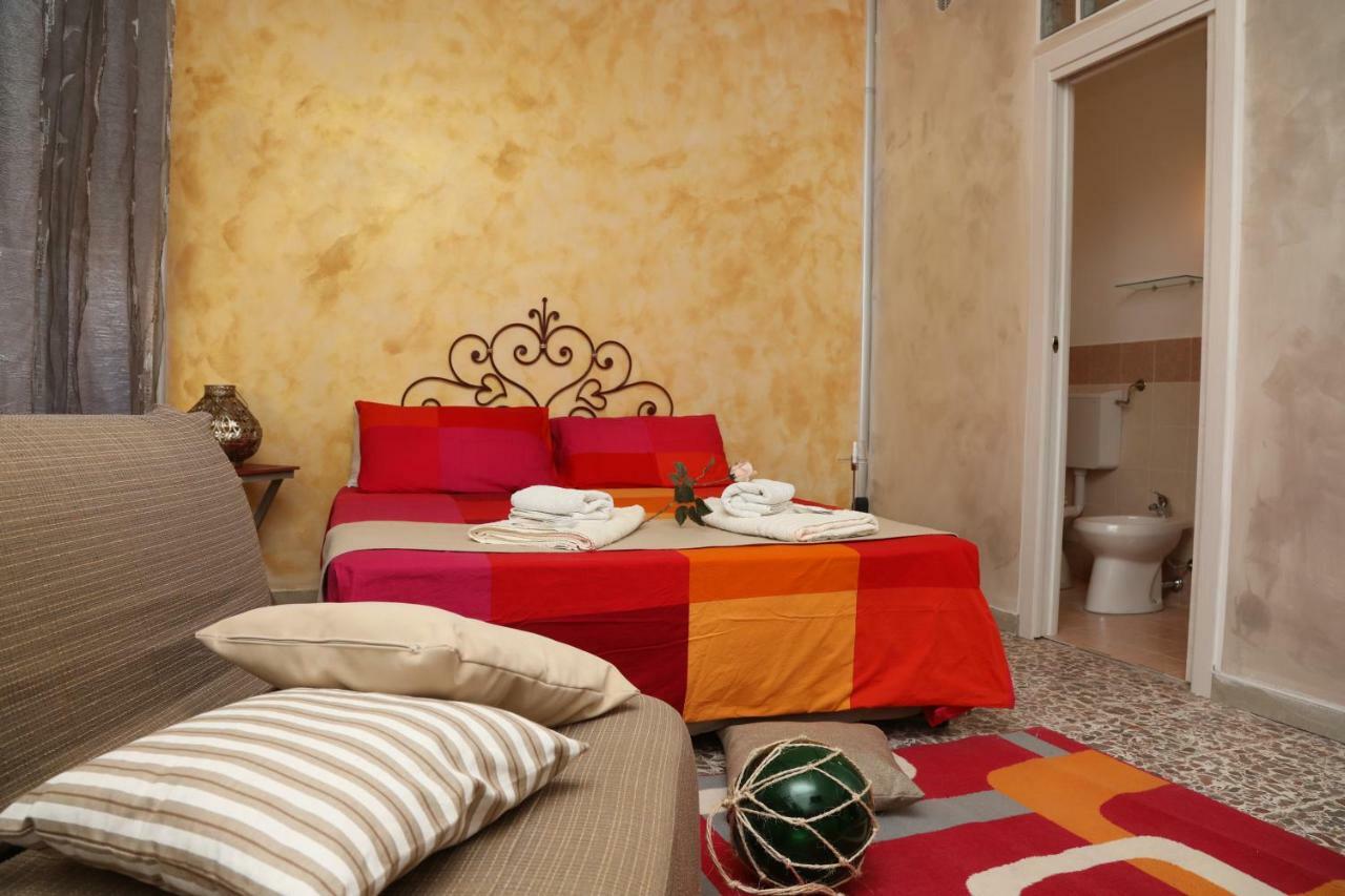 Viale Italia 41: I Migliori Anni Hotel Sassari Exterior photo