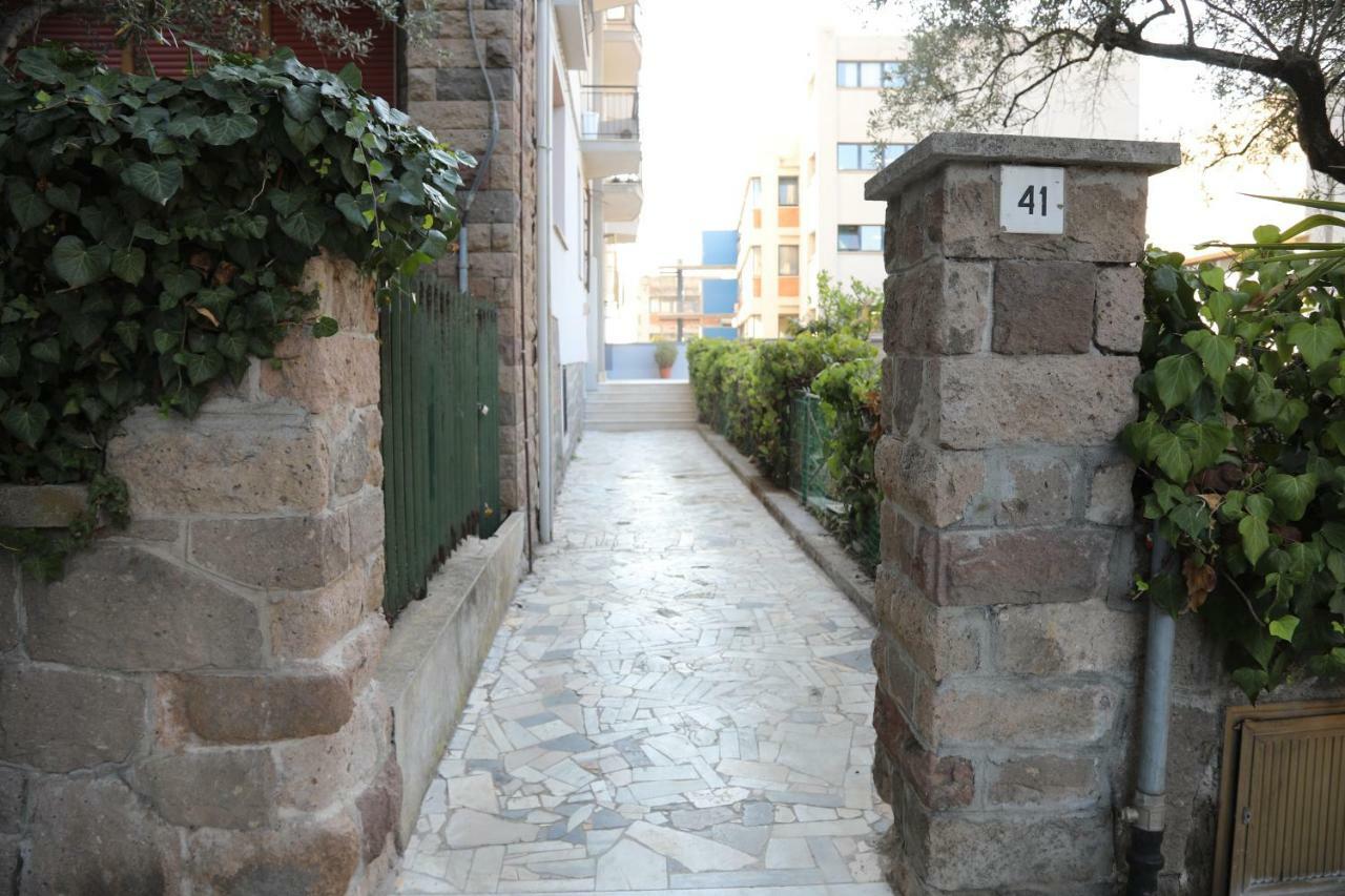 Viale Italia 41: I Migliori Anni Hotel Sassari Exterior photo